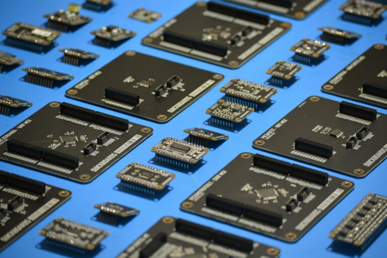 Comment la solution AnyDesk IoT peux aider les Ingénieurs IoT?